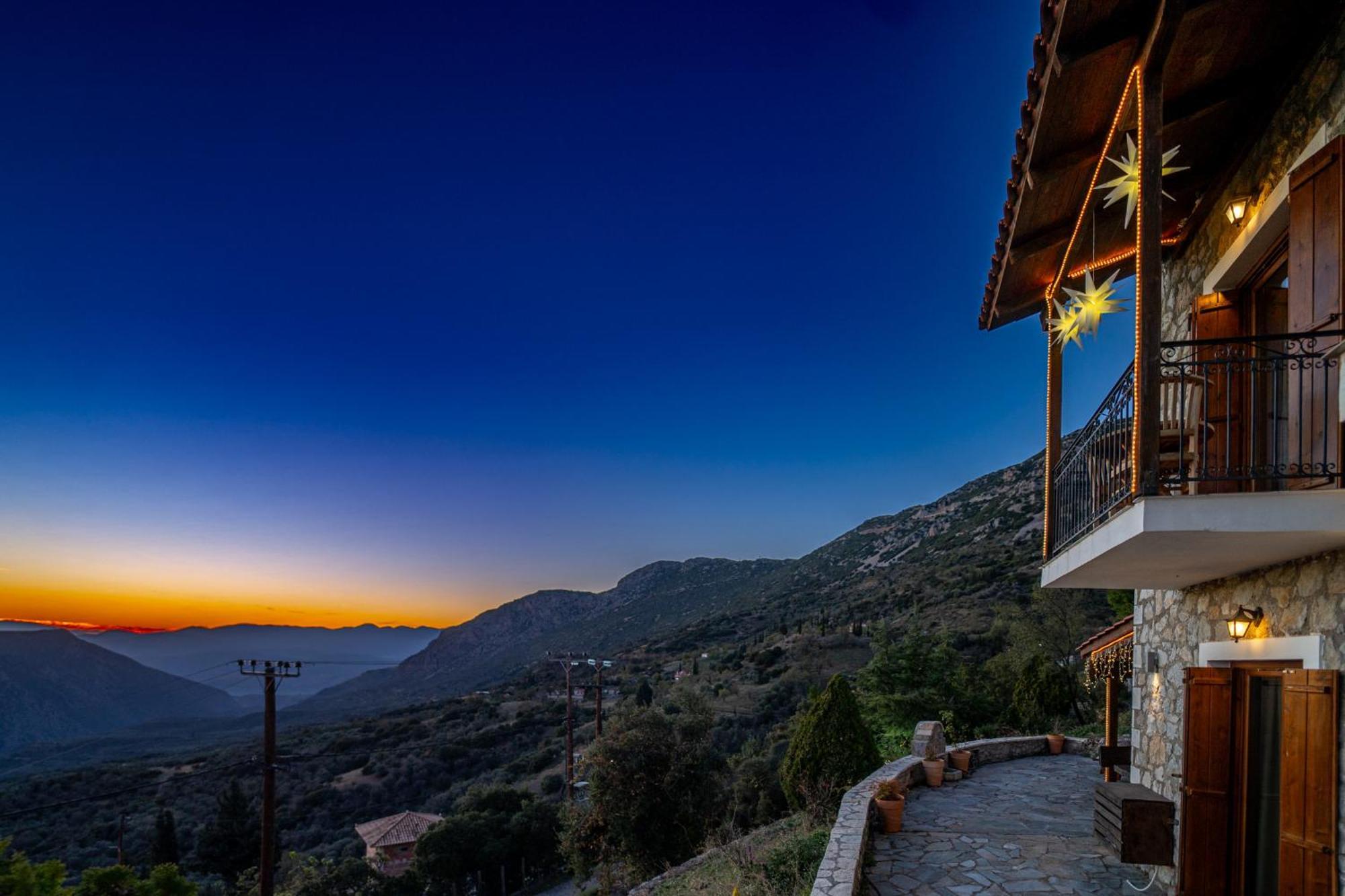 Rock Dandy Deluxe Chalet In Arachova - Delphi, Sauna, Prv Parking, Amazing View Εξωτερικό φωτογραφία