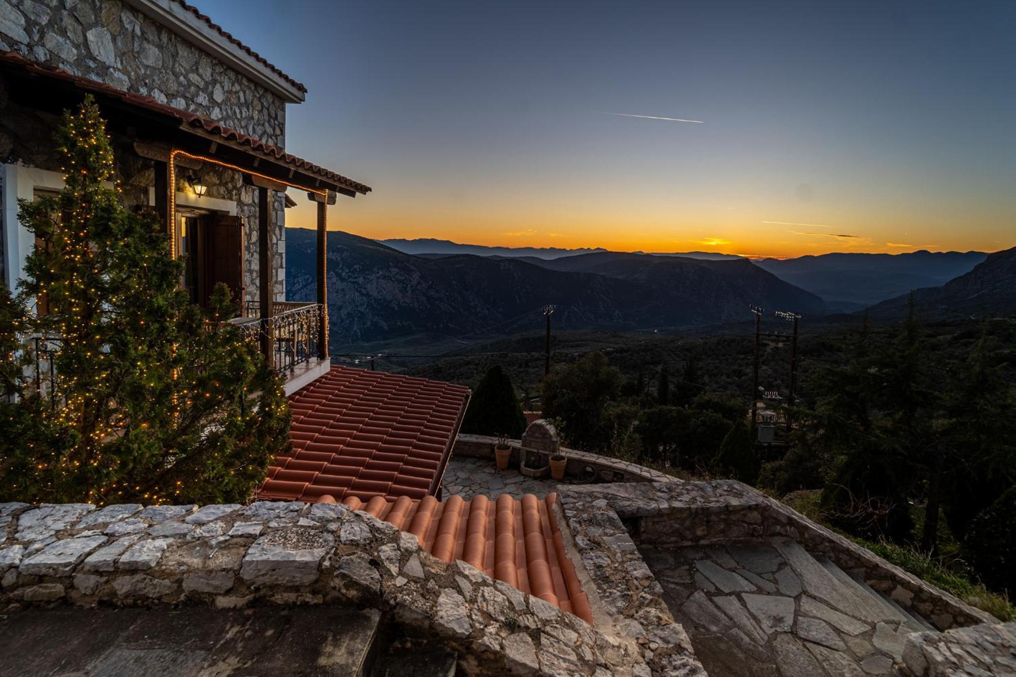Rock Dandy Deluxe Chalet In Arachova - Delphi, Sauna, Prv Parking, Amazing View Εξωτερικό φωτογραφία